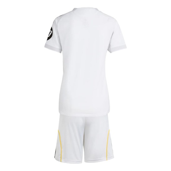Kit local del Real Madrid 2025/26 para niño Kit local del Real Madrid 2025/26 para niño