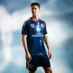 Camiseta Especial Hombre Fortuna Düsseldorf 2025/26