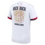 Herren PSG Auswärtstrikot 2025/26 - Aufdruck Europapokalsieger 2026 Herren PSG Auswärtstrikot 2025/26 - Aufdruck Europapokalsieger 2026