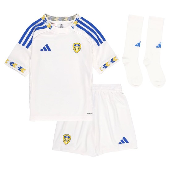 Kit local Niño Leeds United 2025/26
