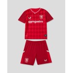 Conjunto local FC Twente 2025/26 niño