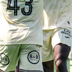Pantalón corto de visitante FC Lorient 2026/27 para niño
